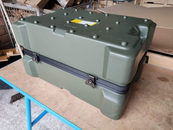 Militär Kiste Transport Box Kunststoff stapelbar 47x31x26cm